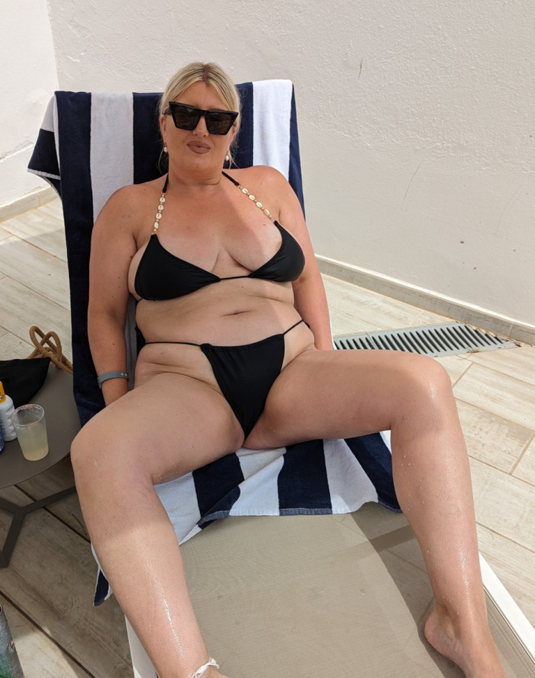 Debeljuca milf mamica